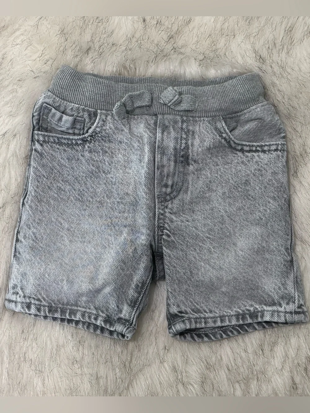 GAP Light Gray Knit Denim-Style Shorts